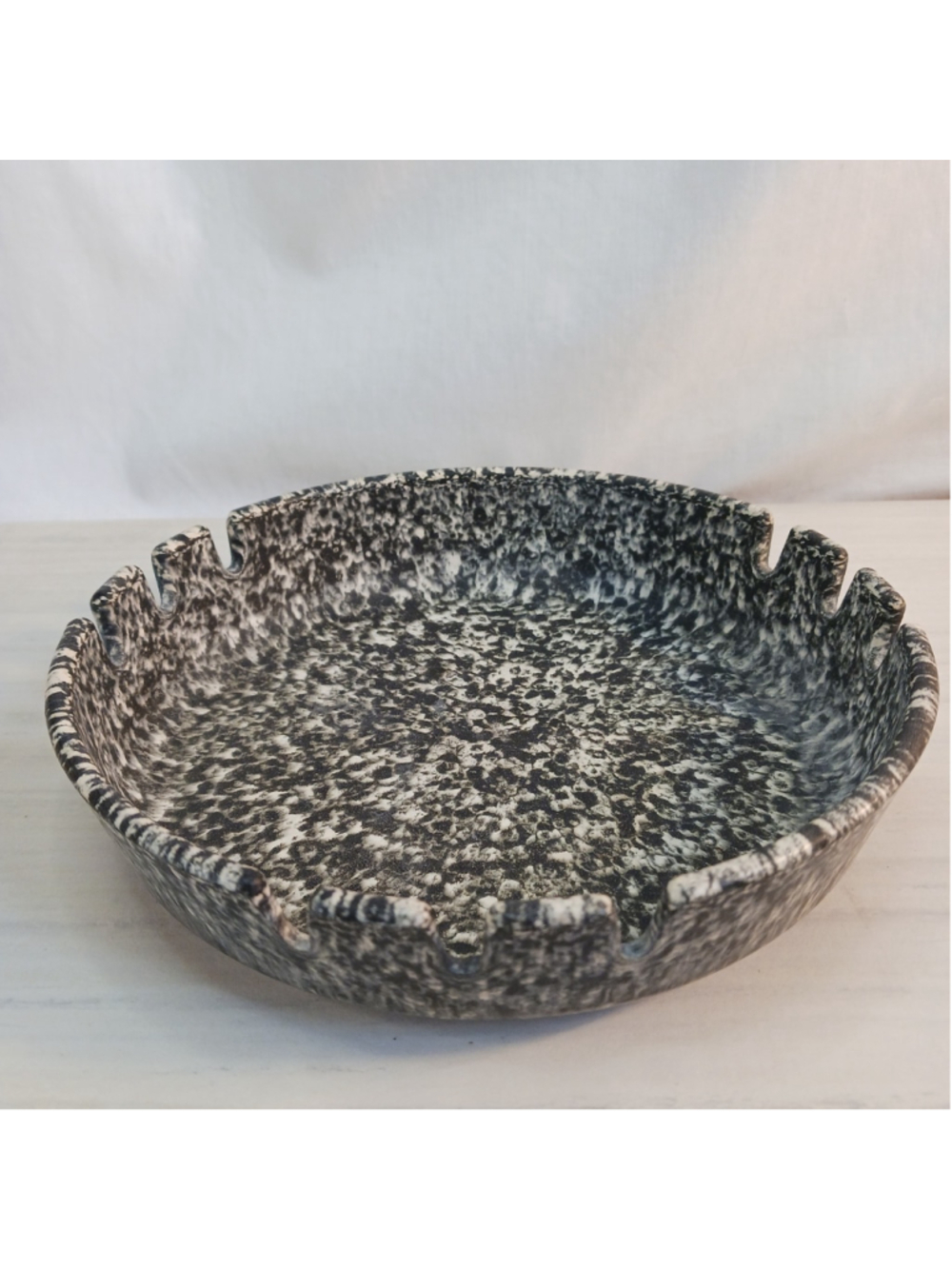 MCM Large 7 1/2" Deep Dish Melamine Black & White Speckled Ashtray Mid-Century